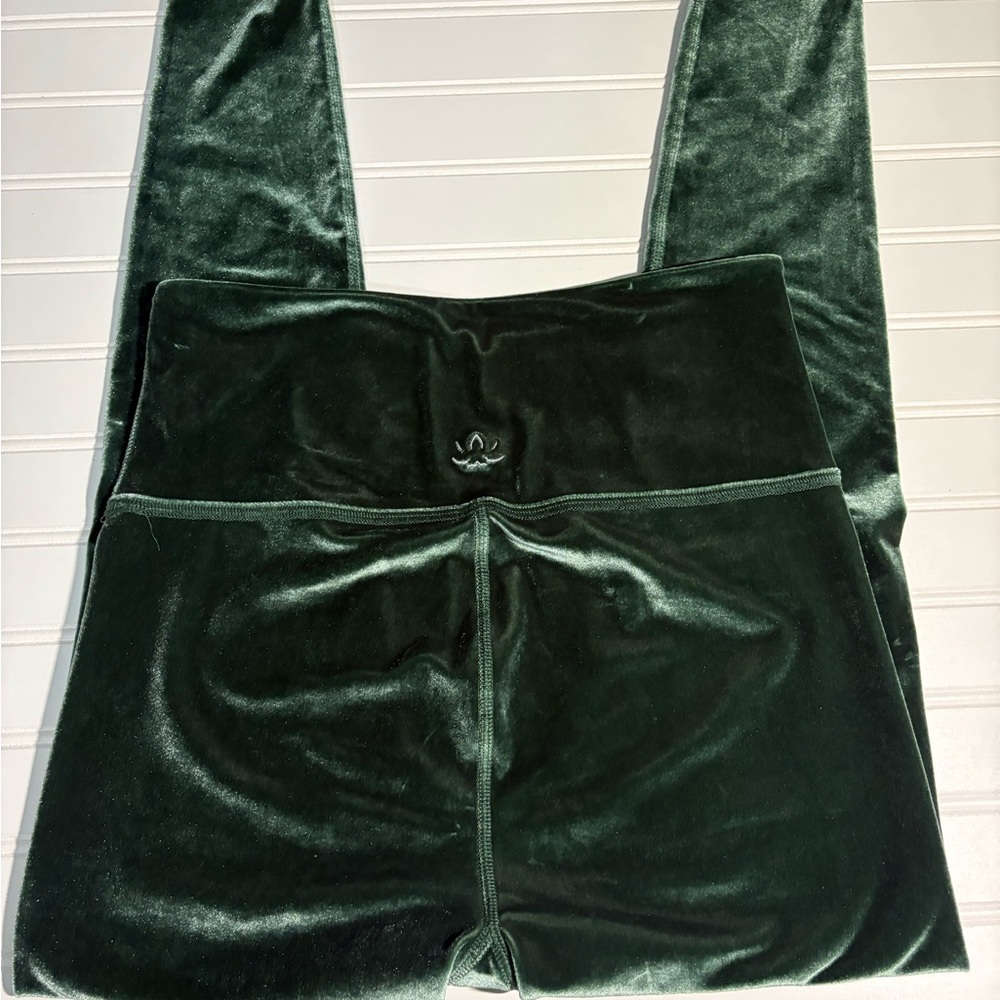Beyond yoga Green Velvet Leggings large